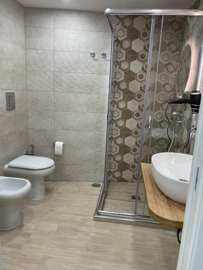 Metro Stazione-museo 500 M-appartamento Ed Elegante Dimora De Curtis Appartement Naples